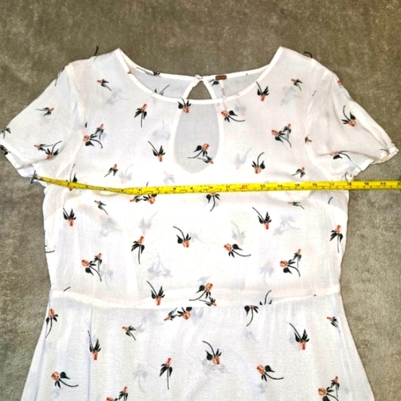 Free People 90s Rosebud Floral Mini Dress Babydoll Blush Size 4 - Picture 7 of 13